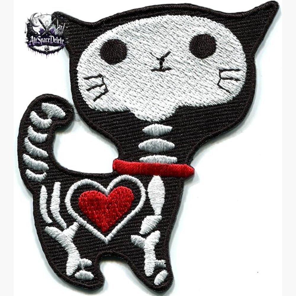Iron-On Embroidered Cat Patch, 3.6x3 inches, DIY Embellishment